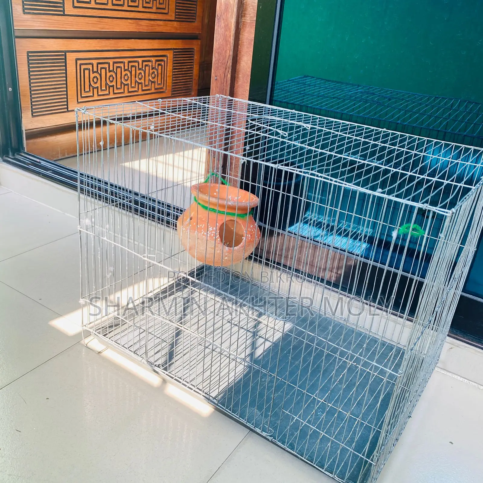 পাখির জন্য ১টি medium ও বড় খাঁচা।