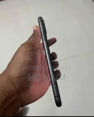 Apple iPhone 11 (Used)