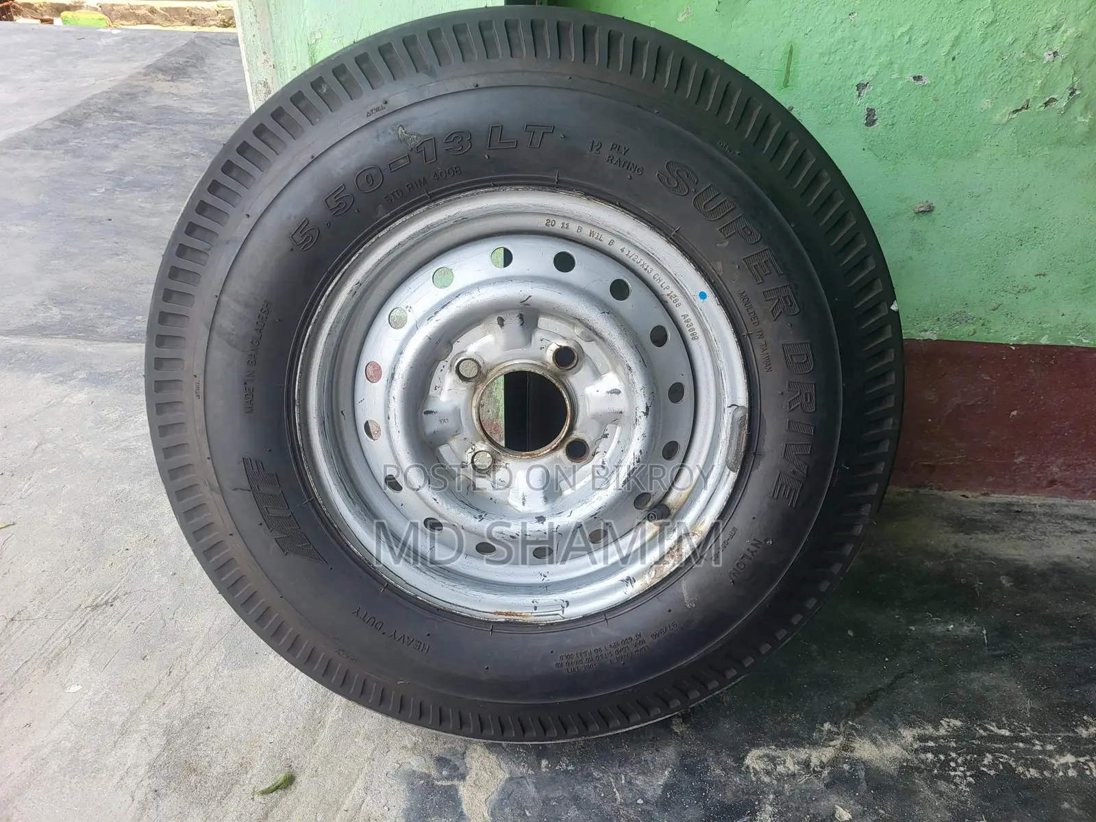 Tyre & Wheel EX2 Pickup