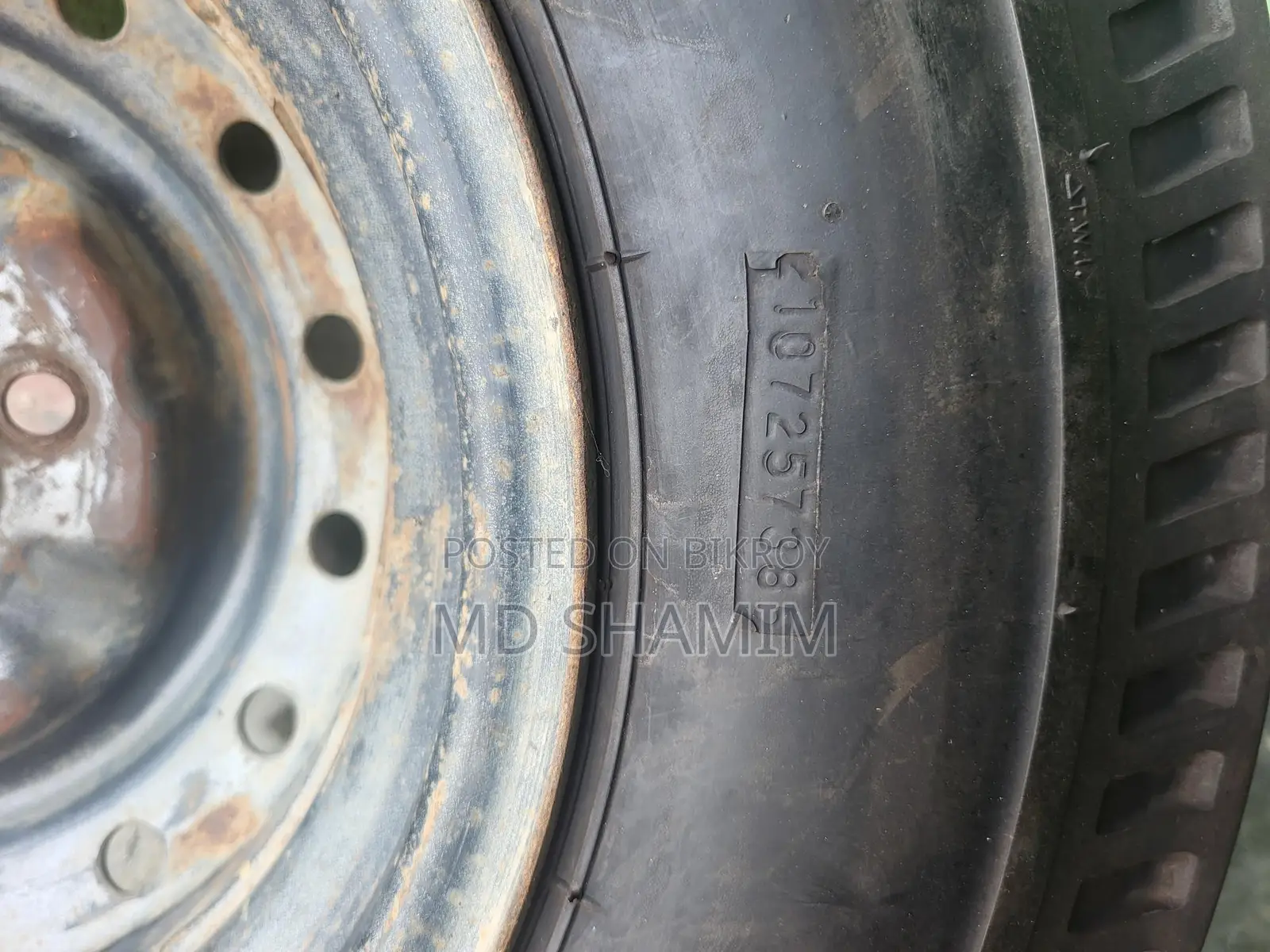 Tyre & Wheel EX2 Pickup