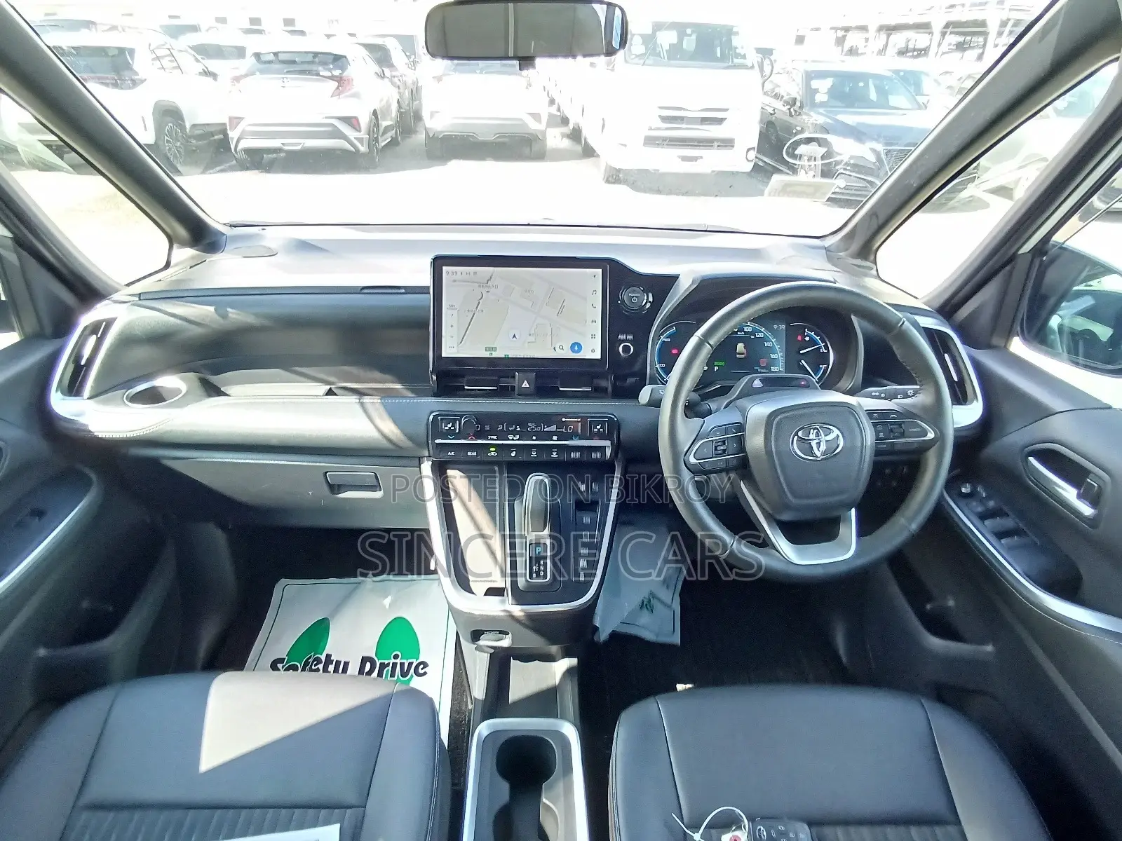 Toyota Noah SZ HYB FULL OPTION 2024