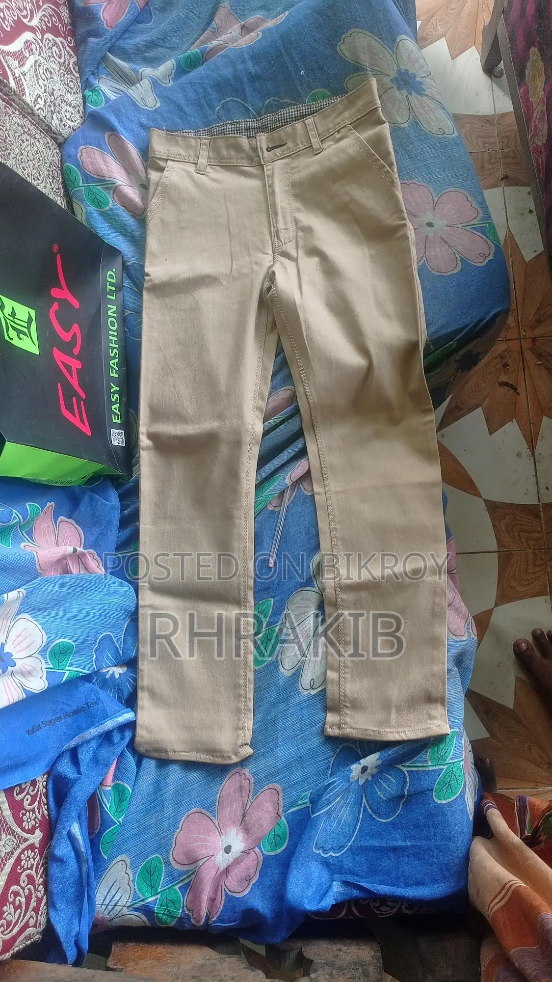 Easy Brand Size 32 Gabardine Stitched Pants