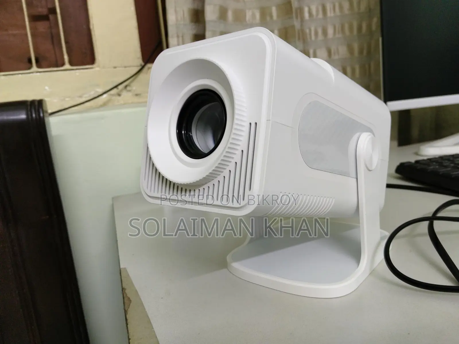 HCS350 Max Gaming Projector with Voice Remote