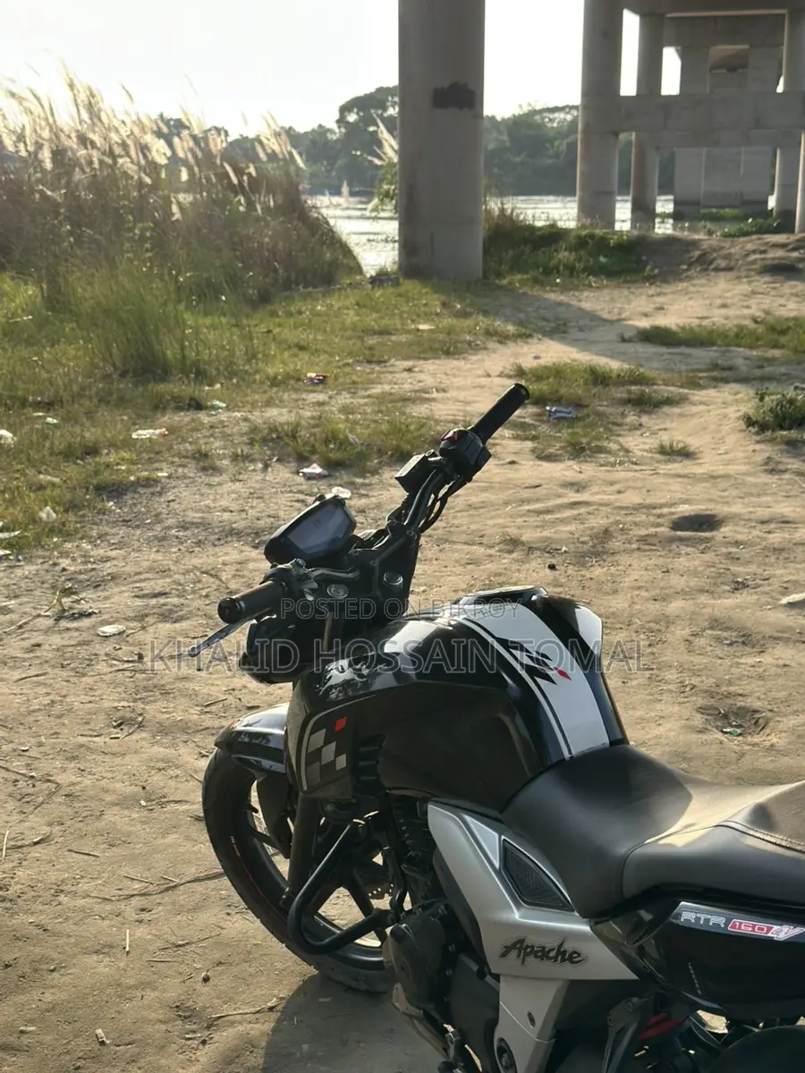 TVS Apache RTR 160 4v 2021