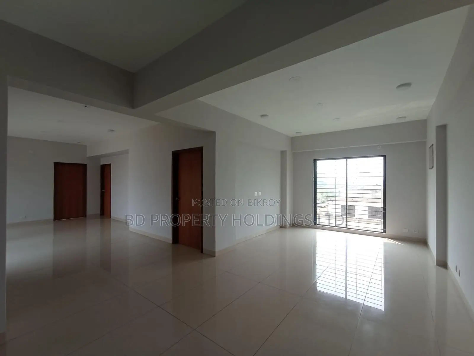 4bdrm Apartment in Basundhara for Rent