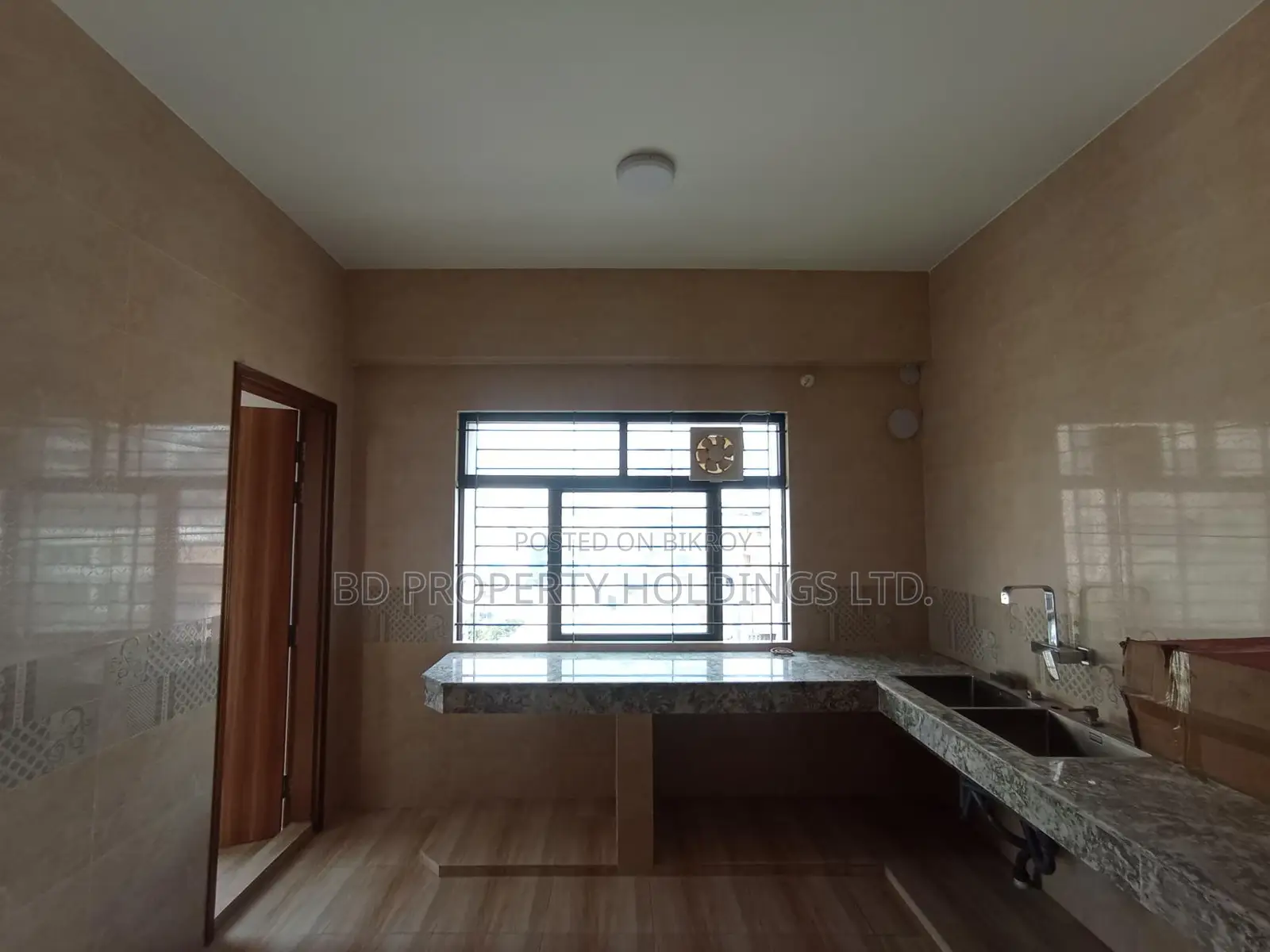 4bdrm Apartment in Basundhara for Rent