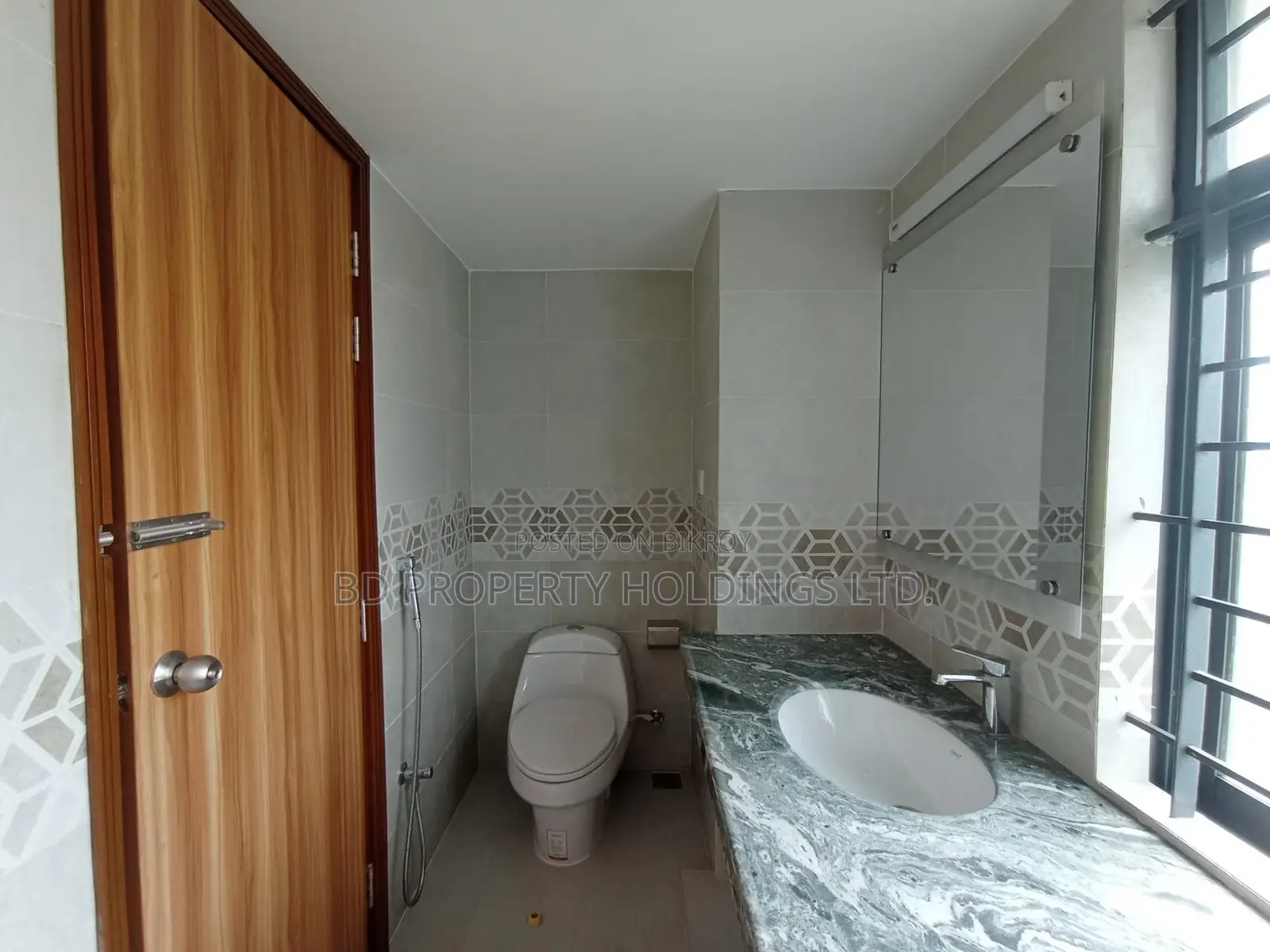 4bdrm Apartment in Basundhara for Rent