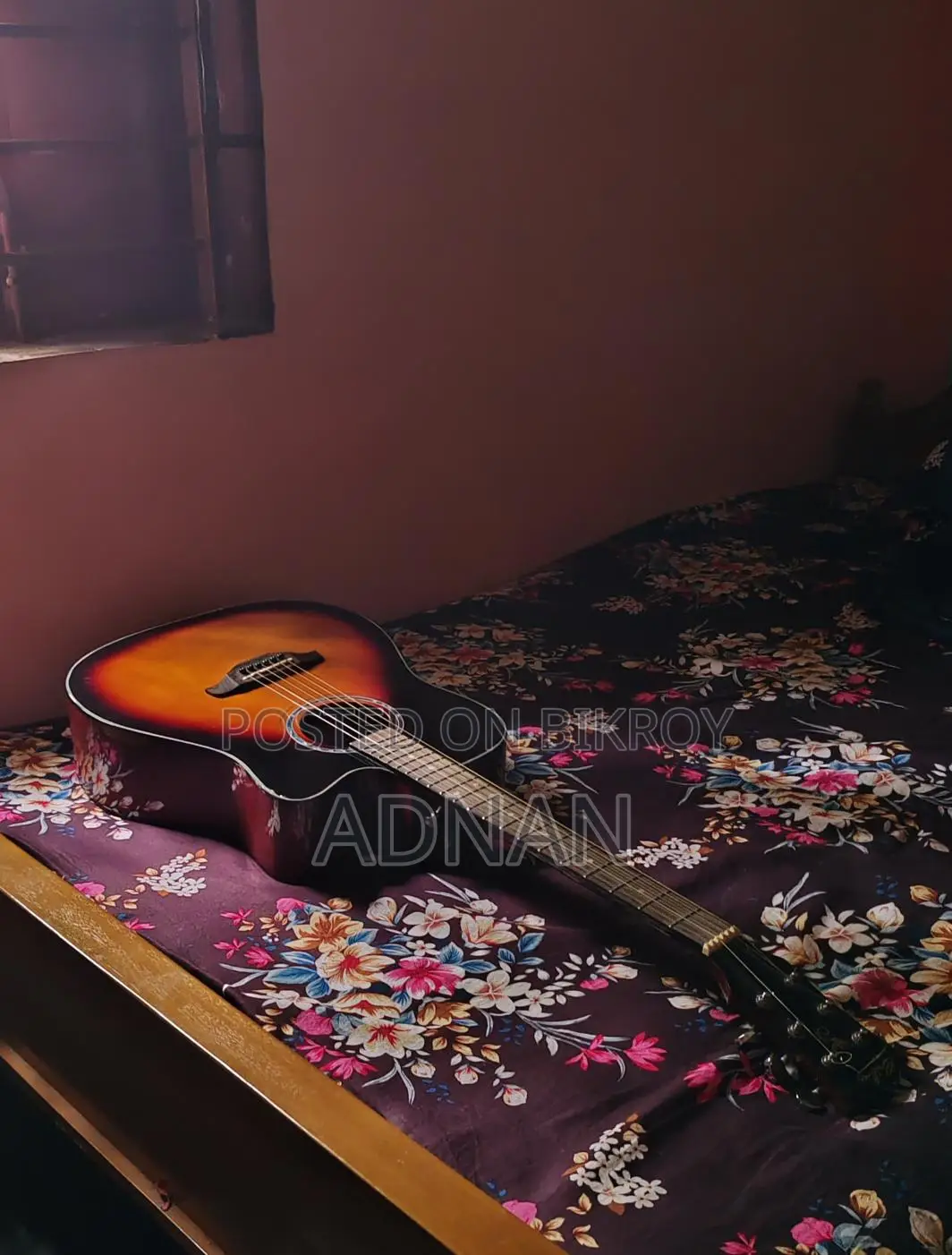 Brilline Sunburst Guitar