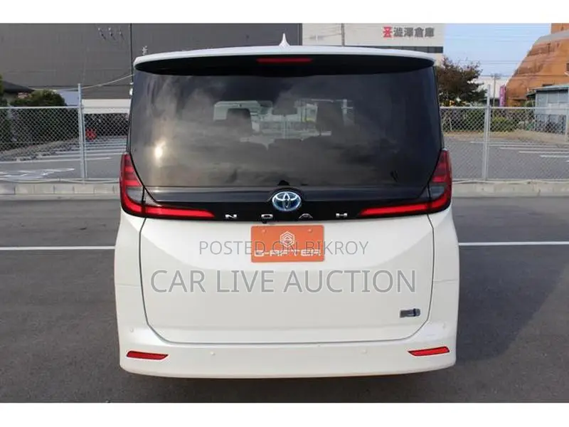 Toyota Noah Hybrid X pre order 2022