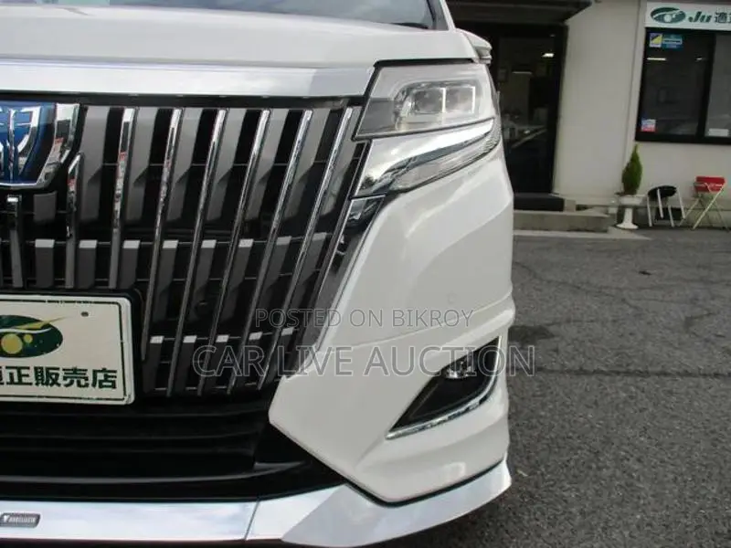 Toyota Esquire Hybrid GI pre-order 2021