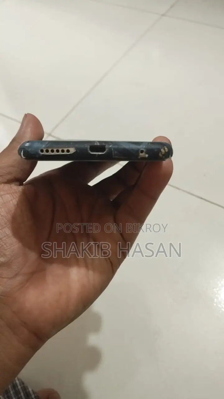 Huawei phone (Used)
