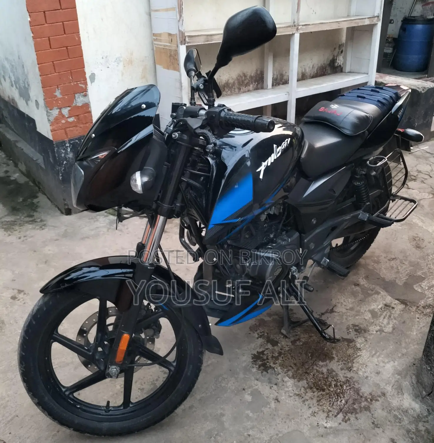 Bajaj Pulsar 150 . 2020