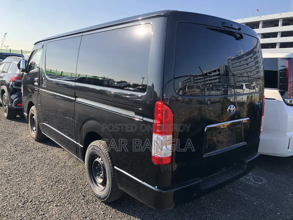 Toyota Hiace SUPER GL DARK PRIME 2022