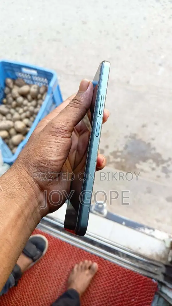 Vivo Y17s . (Used)