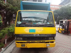 Tata 709 2016