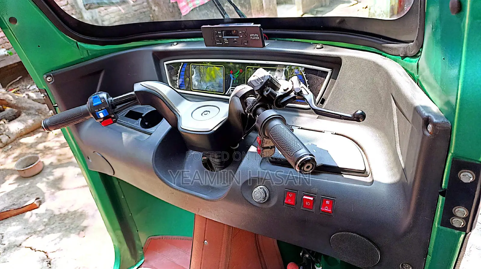 Battery-Operated Auto Car