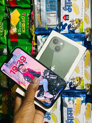 Apple iPhone 13 (Used)