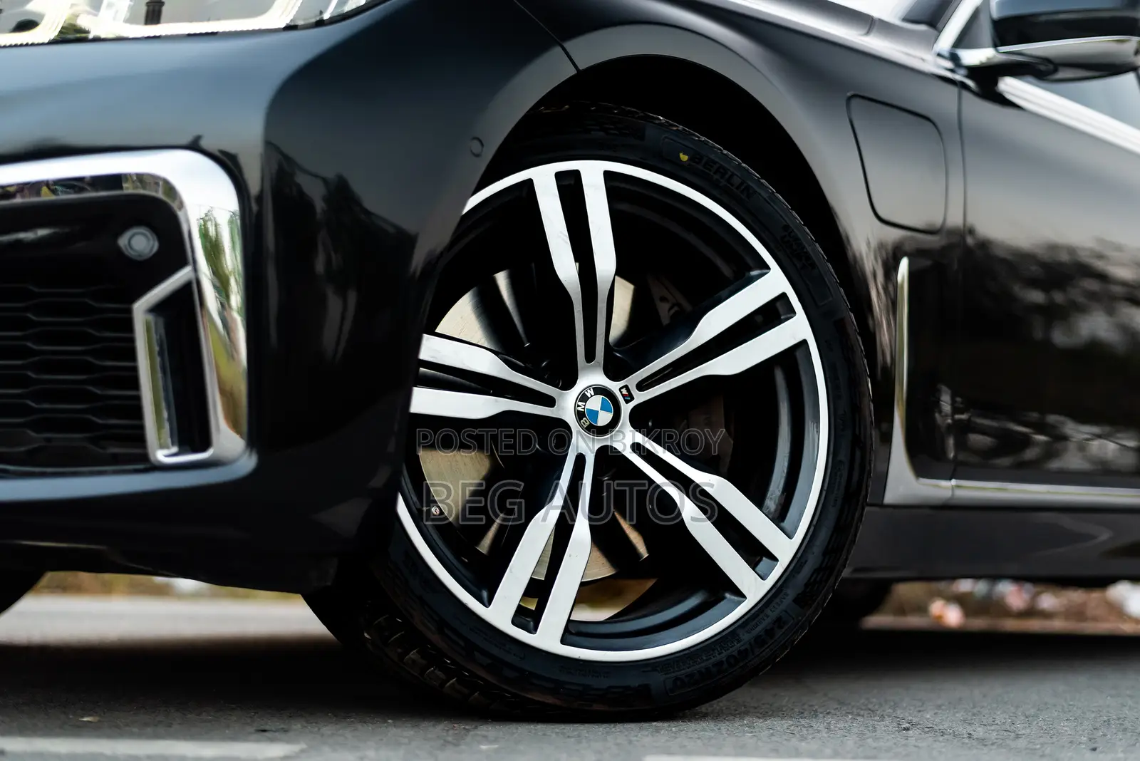 BMW 745LE 7 Series 2019
