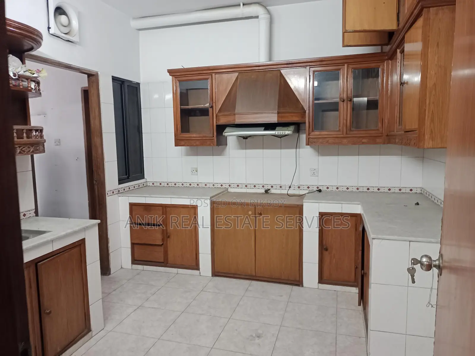 Good Quality 3 Bedroom Un Farnised Flat Rent At Gulshan 2