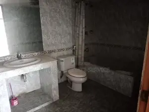 Good Quality 3 Bedroom Un Farnised Flat Rent At Gulshan 2