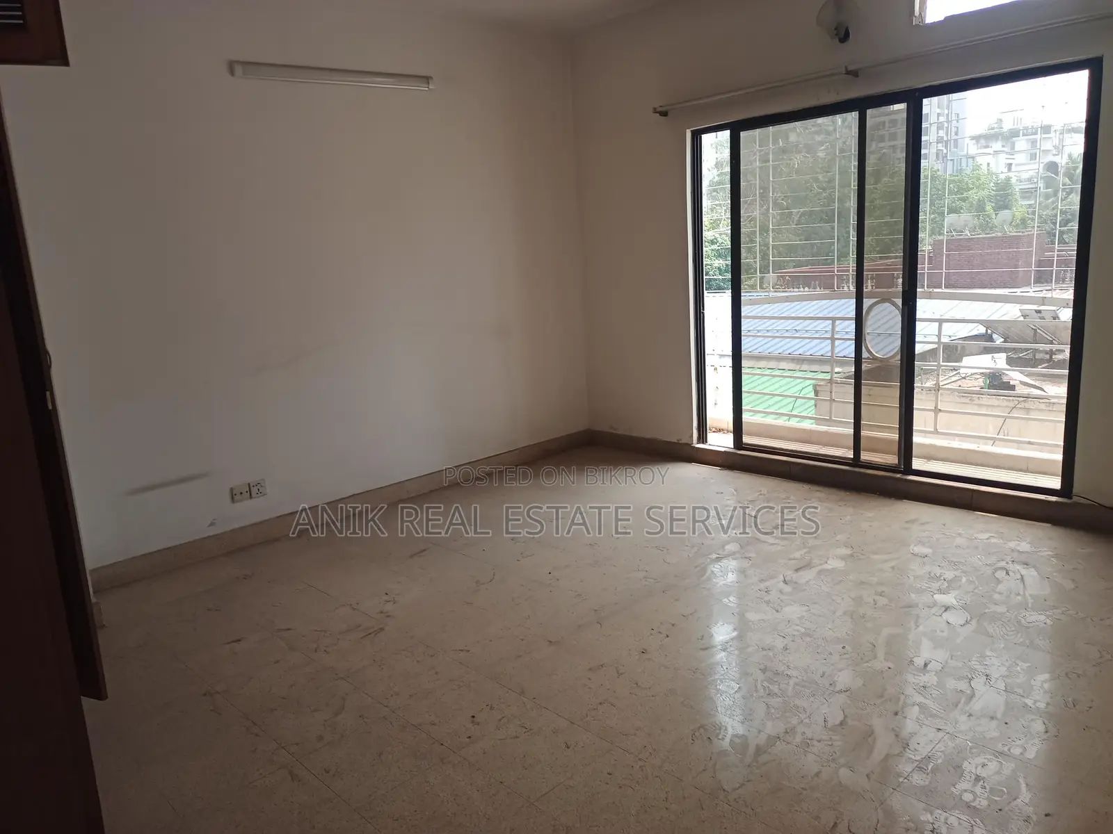 Good Quality 3 Bedroom Un Farnised Flat Rent At Gulshan 2