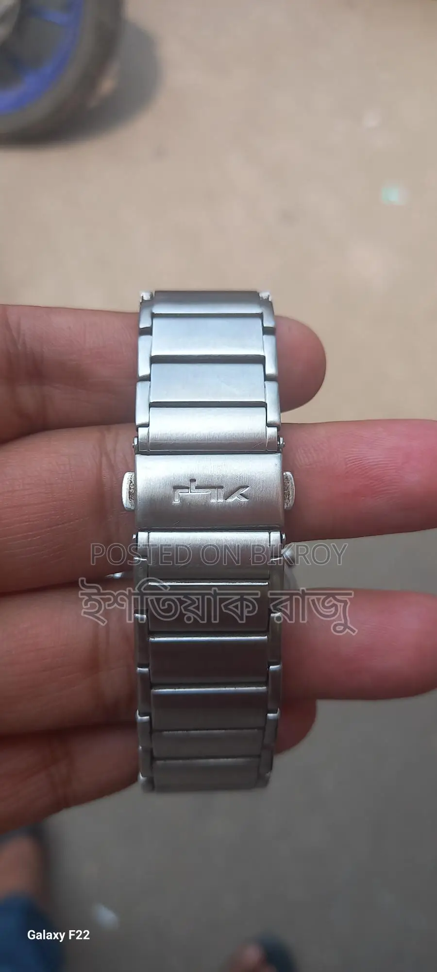 YK Watch