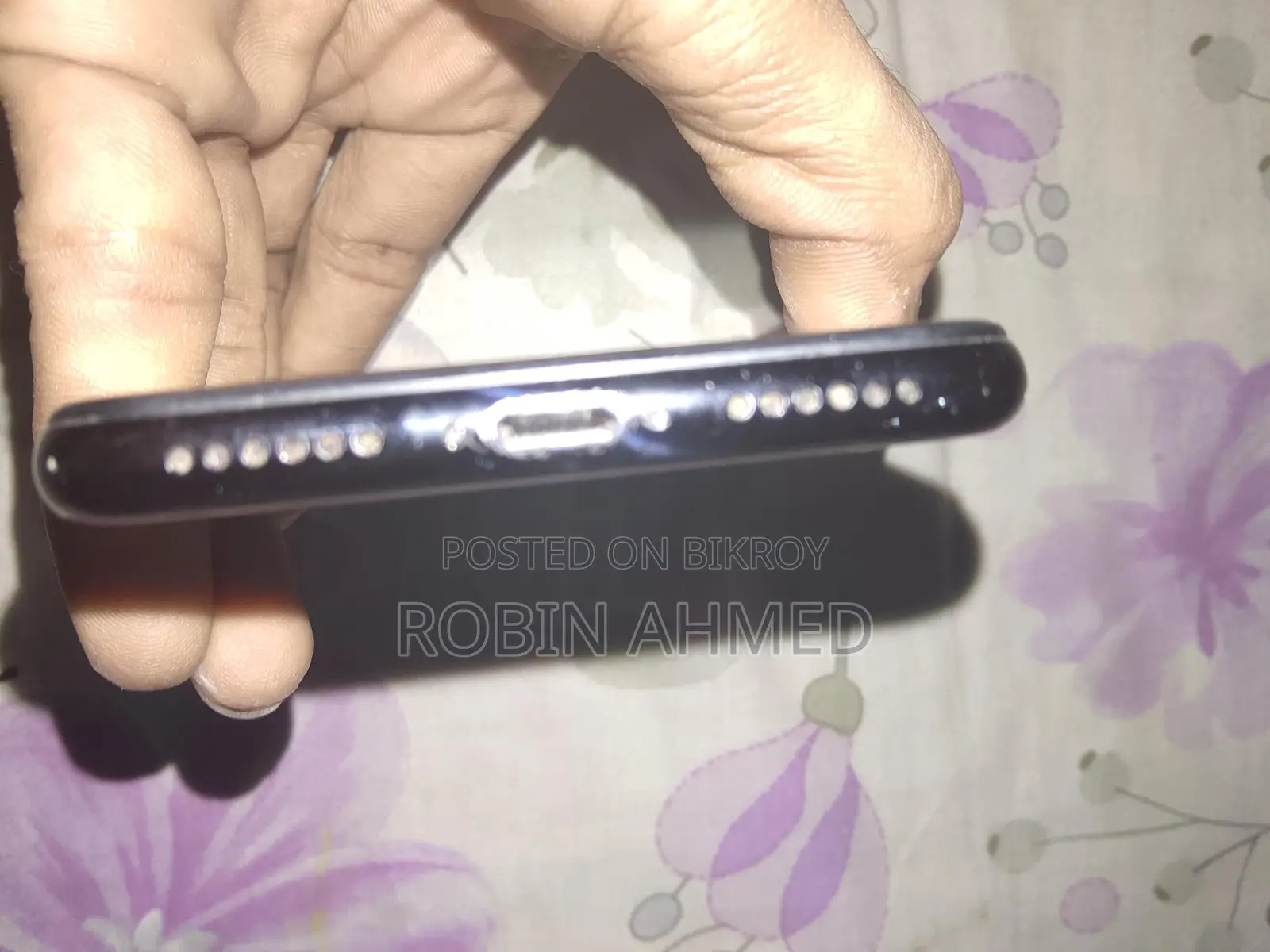 Apple iPhone X . (Used)