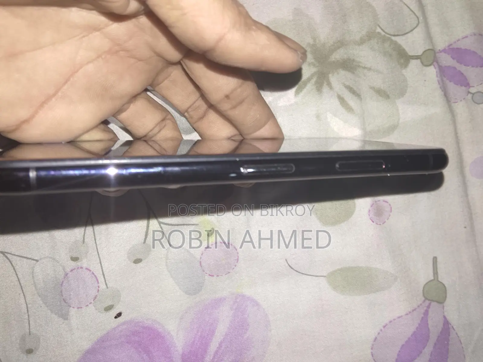 Apple iPhone X . (Used)