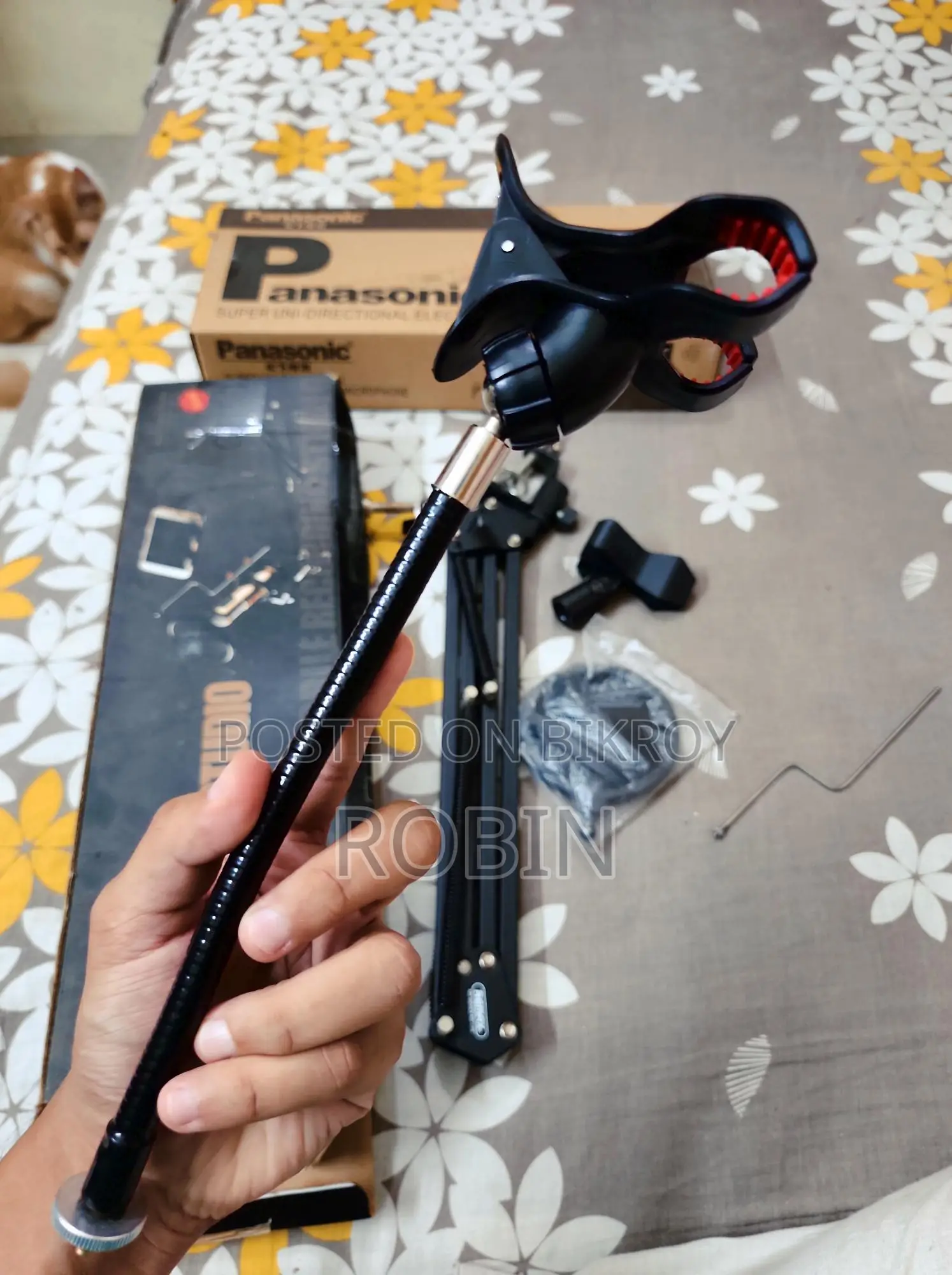 Remax Ck-100 Professional Studio Mic Stand & Phone Holder Kit - Like New