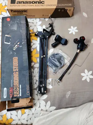Remax Ck-100 Professional Studio Mic Stand & Phone Holder Kit - Like New