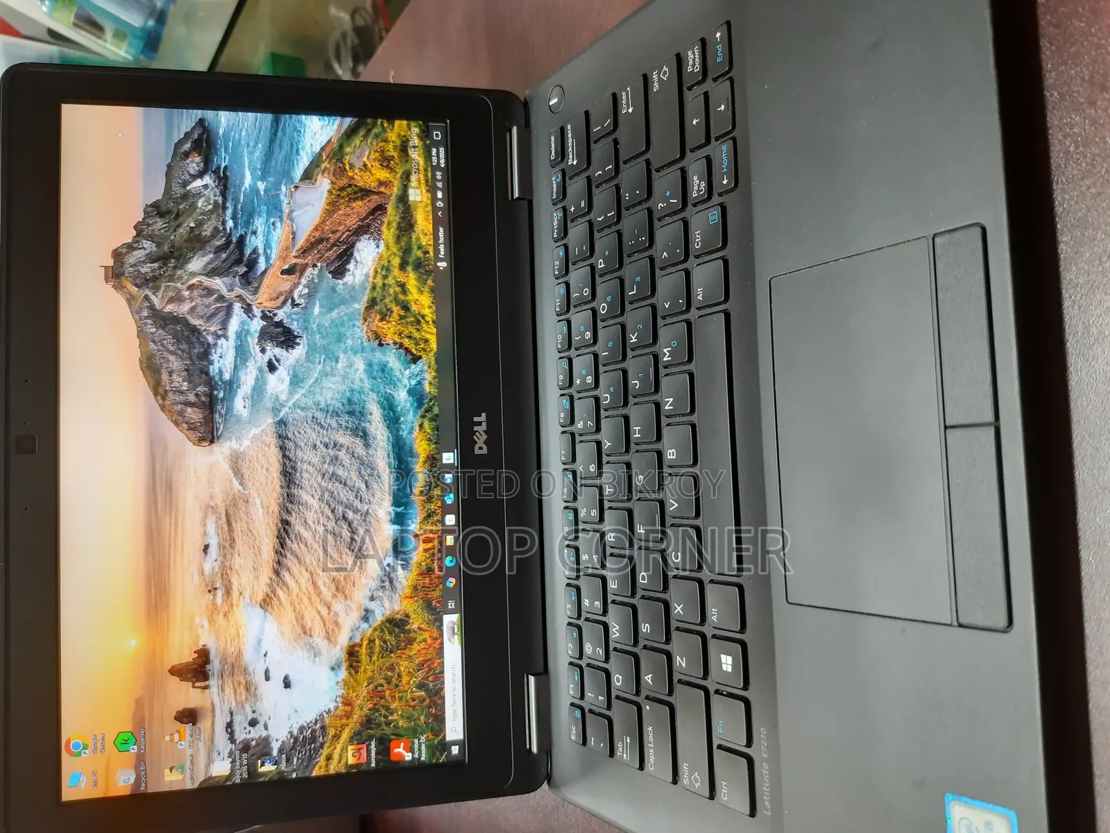 ডেল 7270 কোর i5 ৬ষ্ঠ জেনারেশন ২৫৬জিবি এসএসডি ৮জিবি র‍্যাম ১২.৫" ডিসপ্লে। মাত্র ১টি বাকি