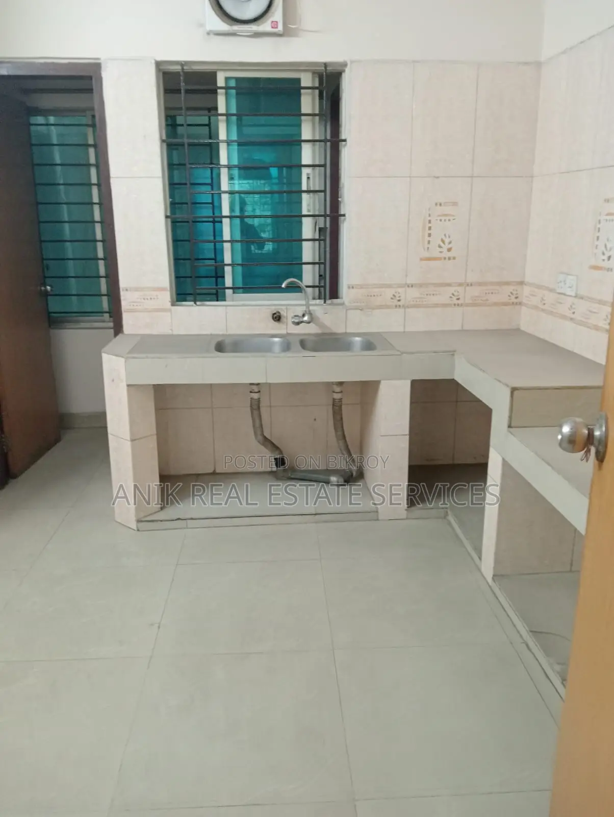 2200 Sft Office Space Rent At Gulshan