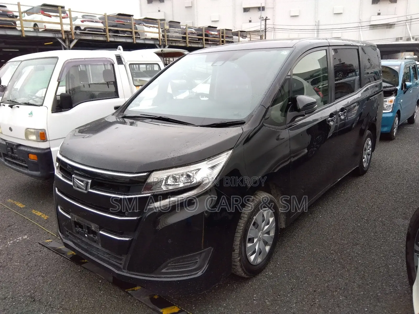 Toyota Noah Non Hybrid X Black 2021