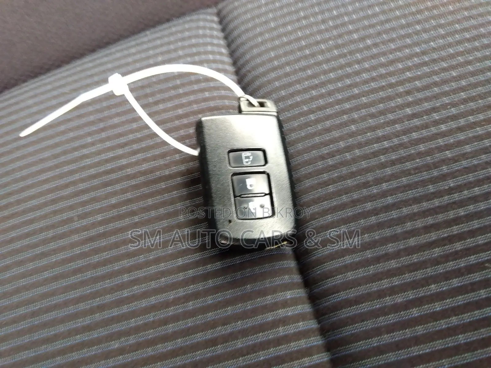 Toyota Noah Non Hybrid X Black 2021