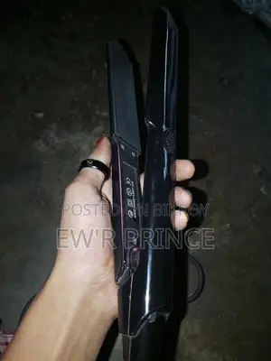 চুল স্ট্রেট করার মেশিন