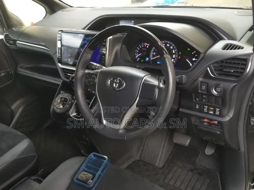 Toyota Esquire Petrol Gi Premium 2021