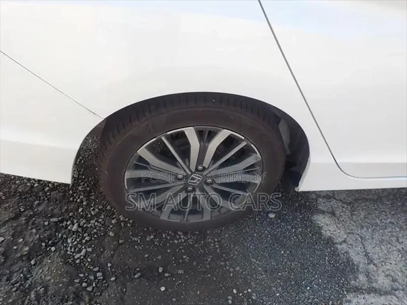 Honda Grace Hybrid EX Pearl 2020
