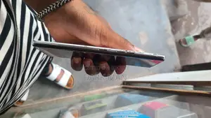 এলজি ভেলভেট ৫জি ৬,১২৮ (ব্যবহৃত)