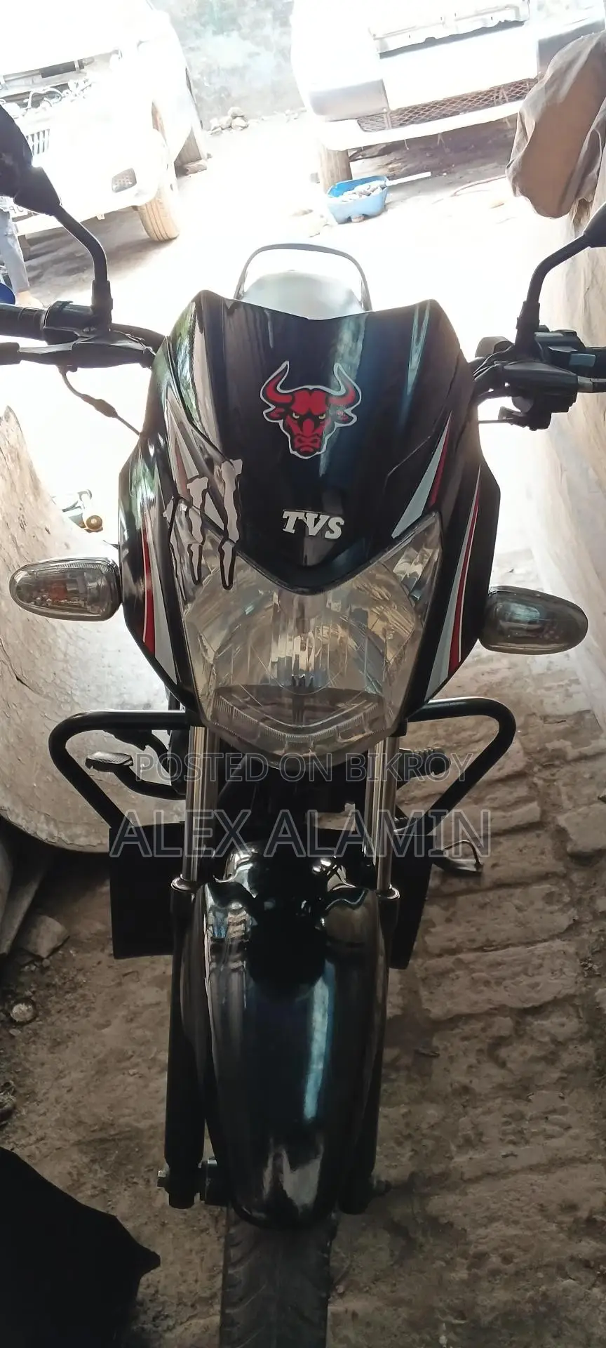 TVS Metro . 2017