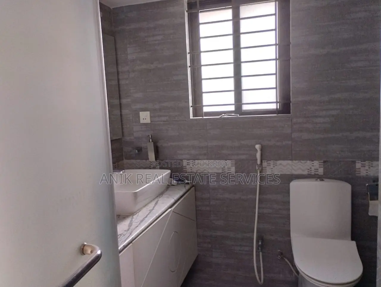 Brand New 2200 Sft Office Space Rent At Banani