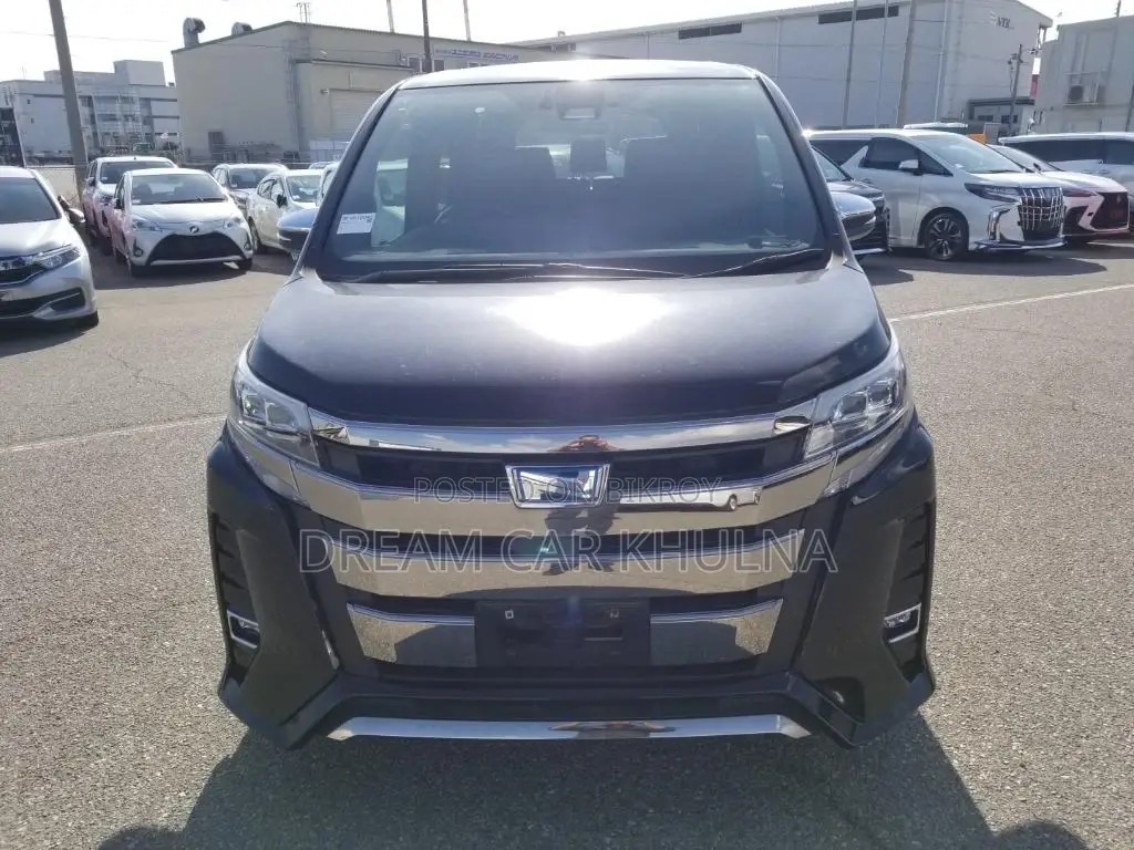 Toyota Noah SIWXB Hybrid 2021