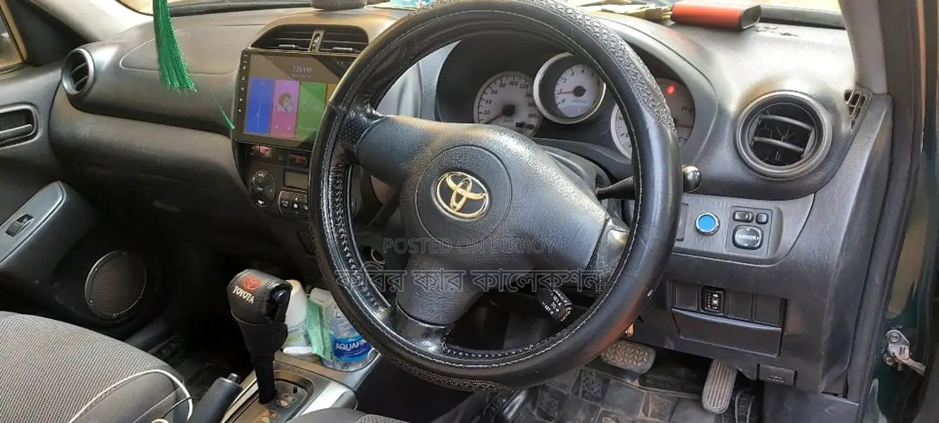 Toyota RAV4 Green 2004