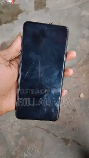 Realme . (Used)