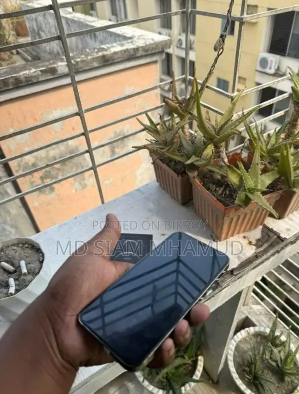 Apple iPhone 12 Pro (Used)