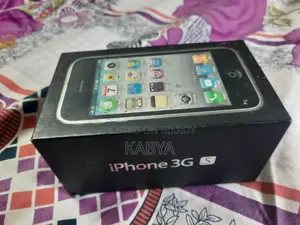Apple iPhone 3GS 3GS8GB WIDEVERYTHIN (Used)