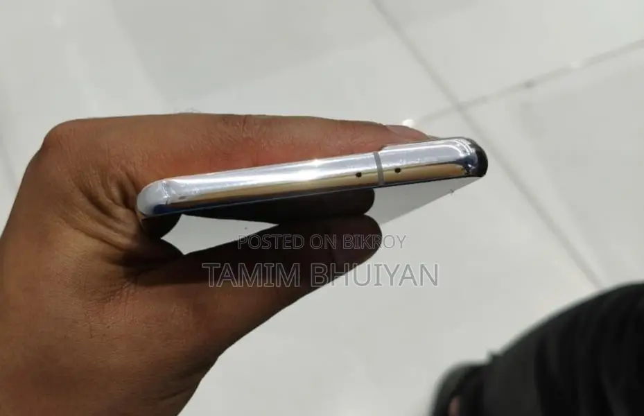 স্যামসাং গ্যালাক্সি এস২১ প্লাস শুধু ডিভাইস ৮/২৫৬ (ব্যবহৃত)