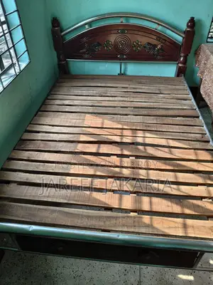 ৫ ফুট বাই ৭ খাট বিক্রি