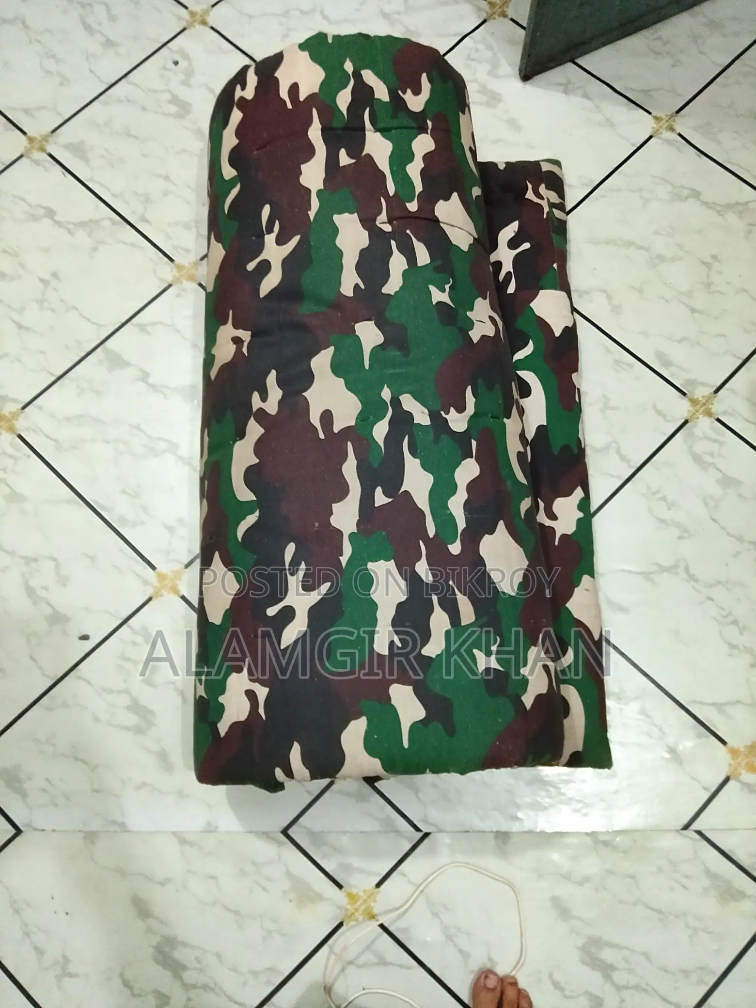 একটি তোশক বিক্রি করা হবে