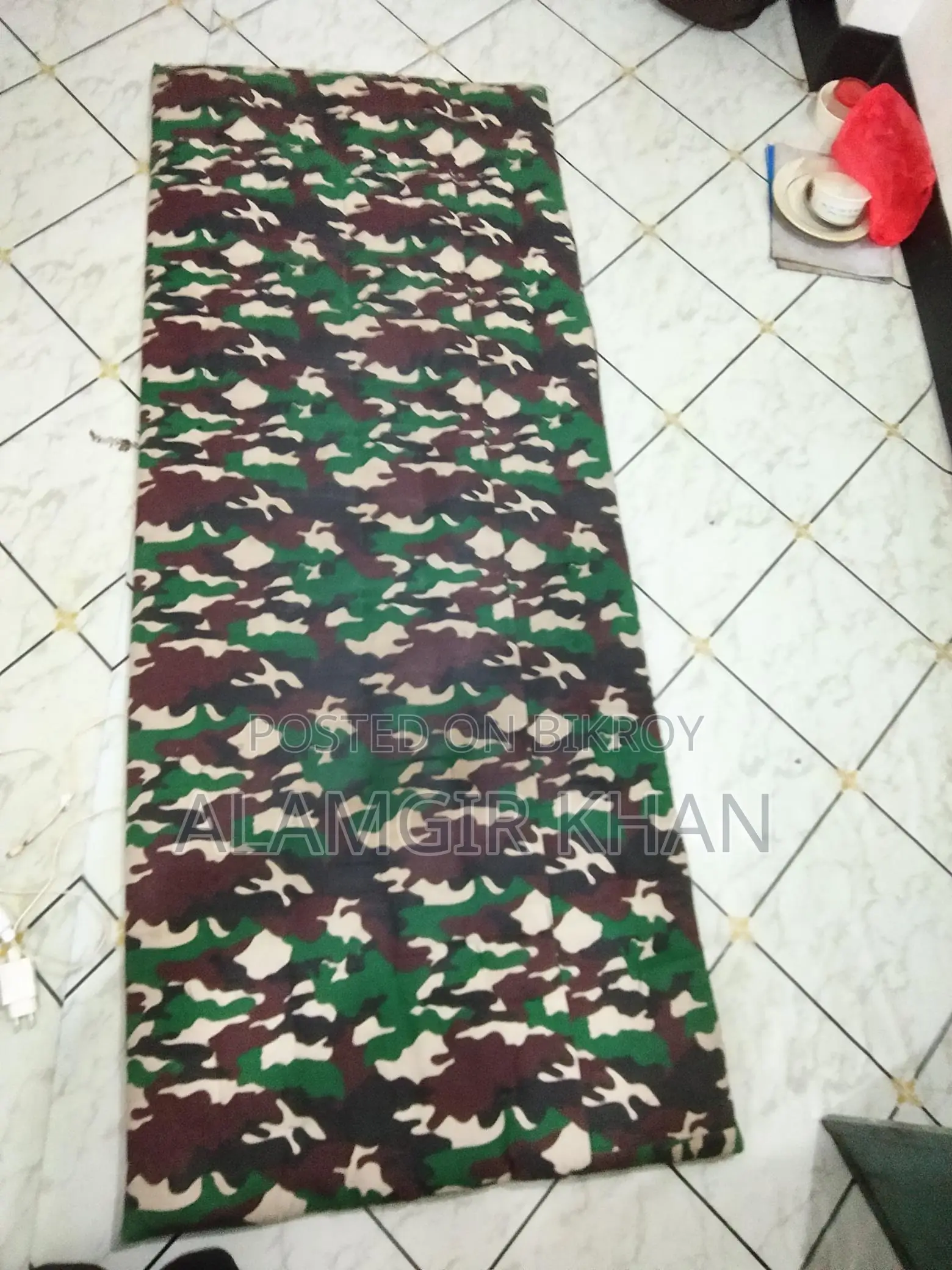 একটি তোশক বিক্রি করা হবে
