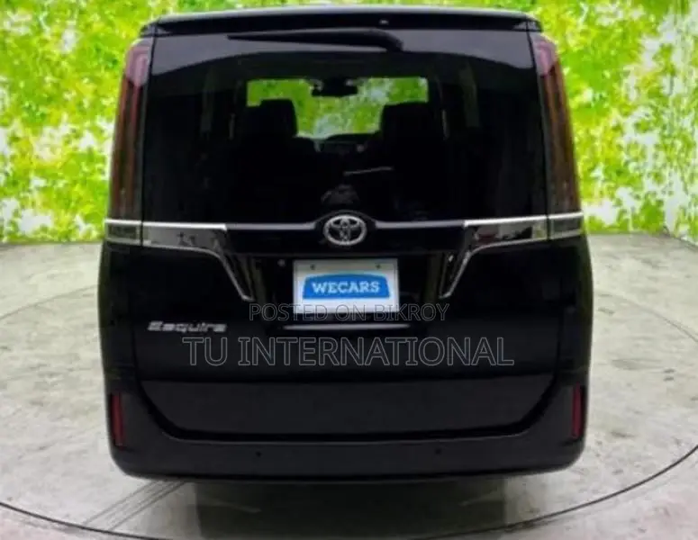 Toyota Esquire hybrid gi premium 2019